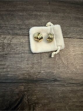 SHASHI X Revolve knot earring